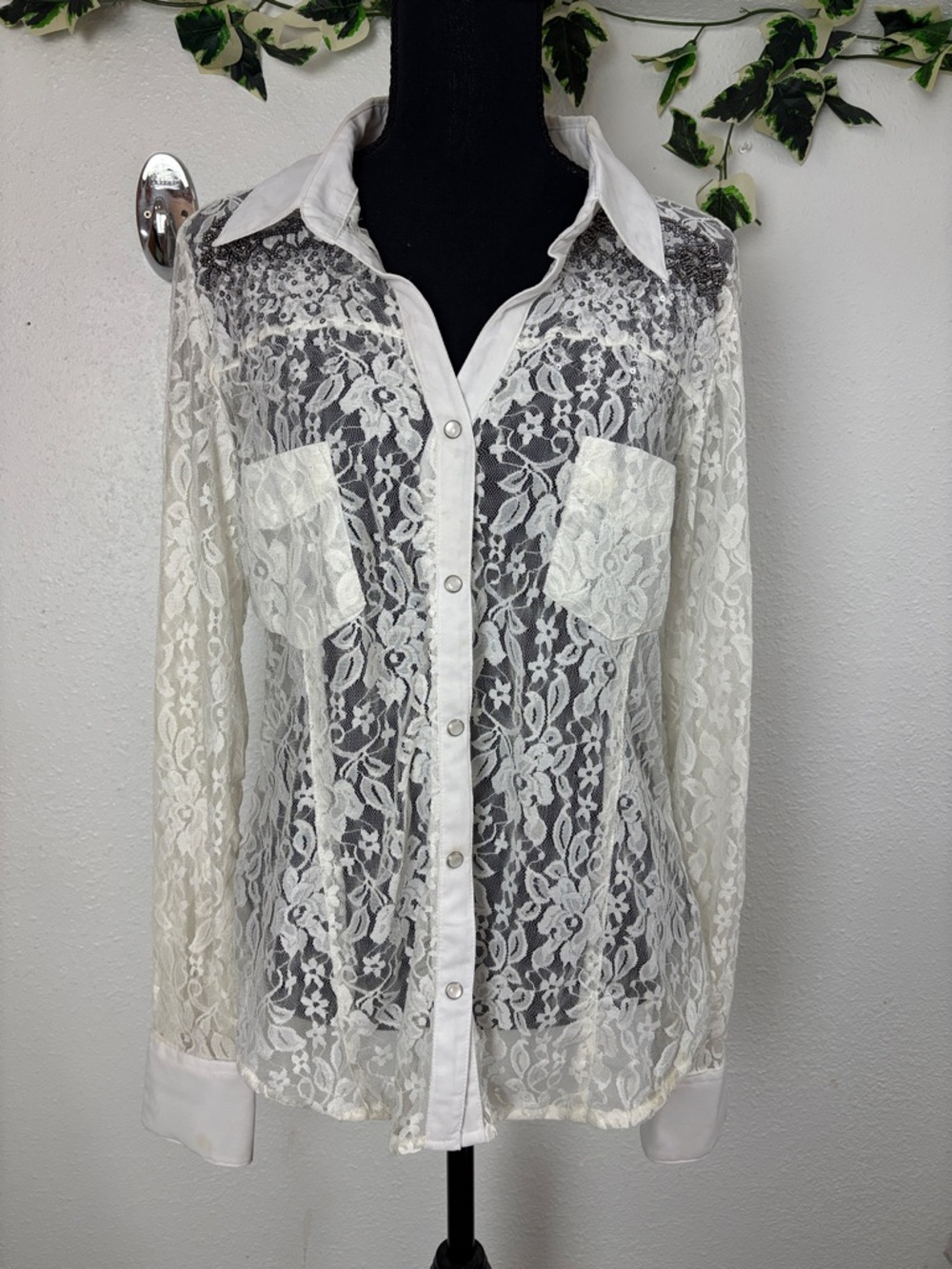 Rock & Roll Cowgirl White Sheer Lace Button-Front Blouse